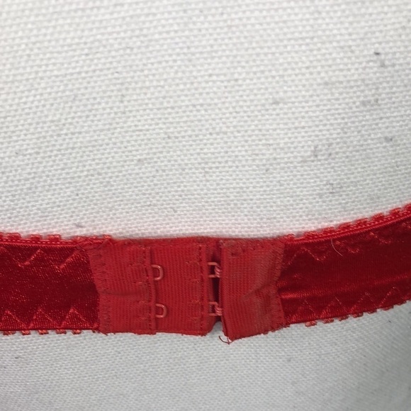 Partners Intimates Red and Black Underwire Lightly Padded Bra Size 36 C - Picture 6 of 9